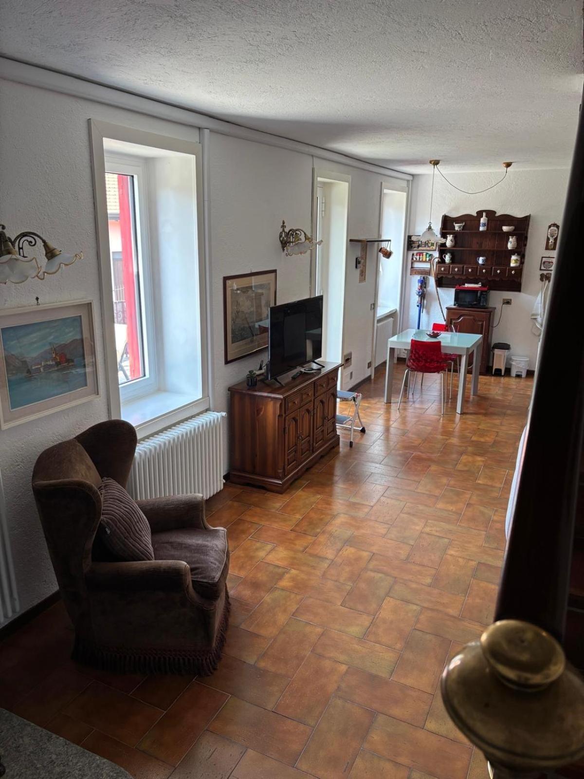 Ester Lakehouse, Graziosa Casa Indipendente Lierna Exteriör bild